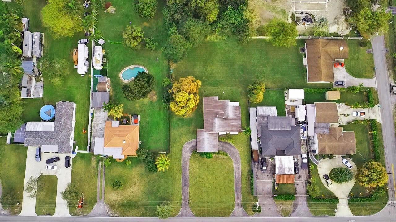 13945 N Miami Avenue Property Photo 12