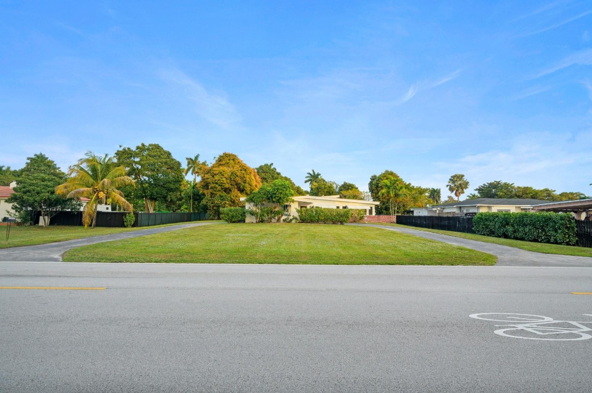 13945 N Miami Avenue Property Photo 17