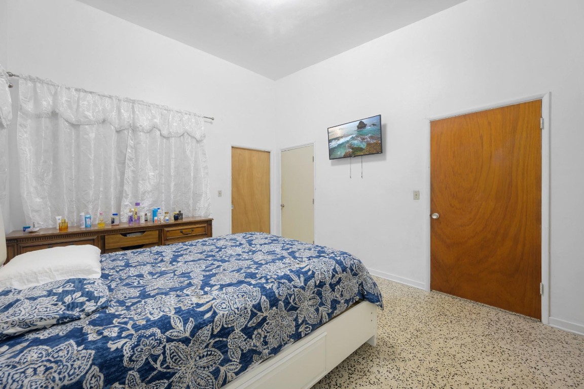 13945 N Miami Avenue Property Photo 29