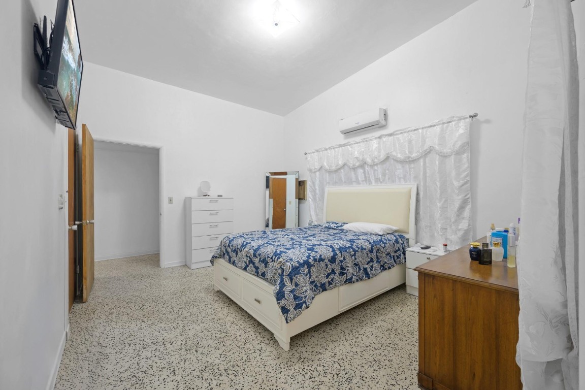 13945 N Miami Avenue Property Photo 30