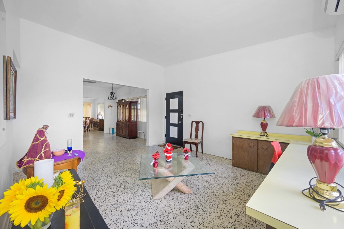13945 N Miami Avenue Property Photo 32