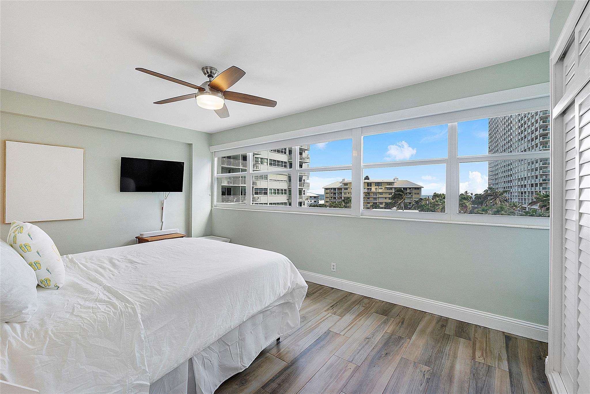 1920 S Ocean Dr 510 Property Photo 24