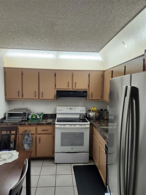 2840 Somerset Drive 404 M Property Photo 8