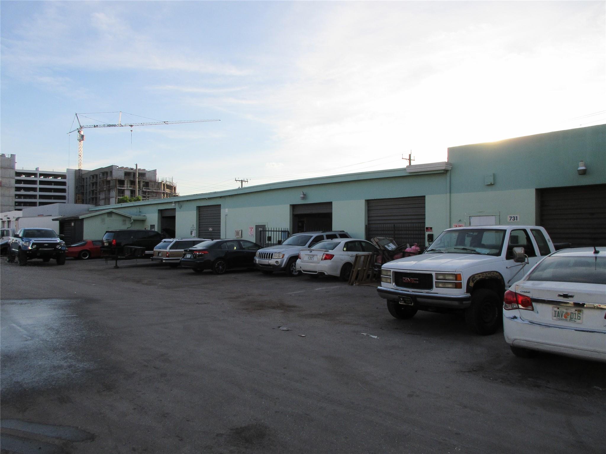 723 Nw 6th Ave Property Photo 1