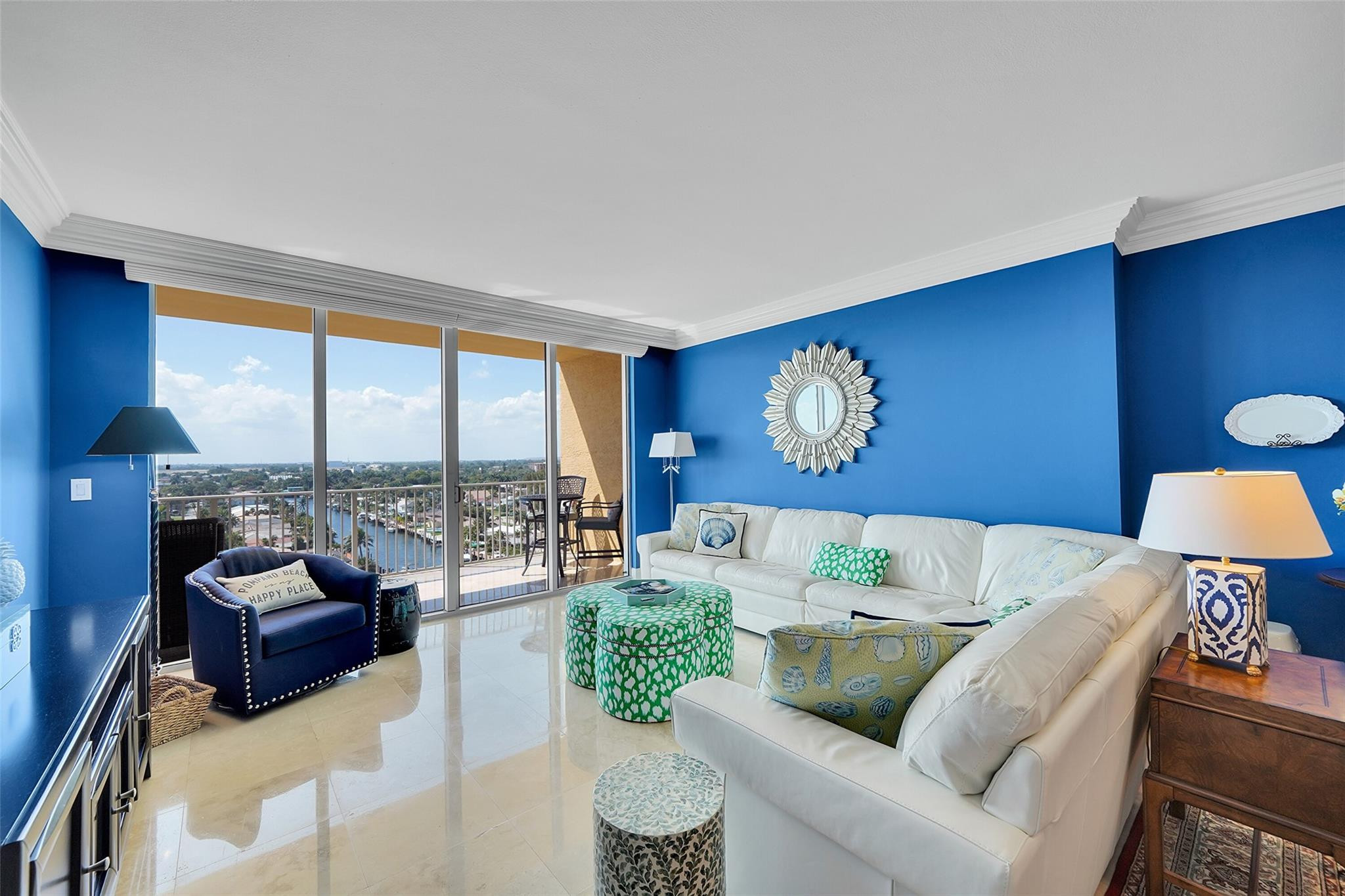 821 N Riverside Drive Ph2 Property Photo 28