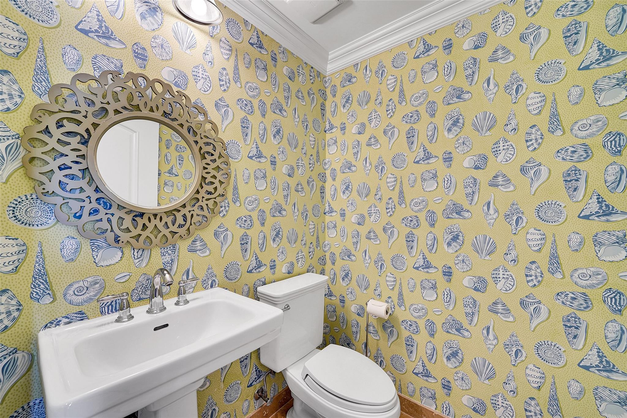 821 N Riverside Drive Ph2 Property Photo 40