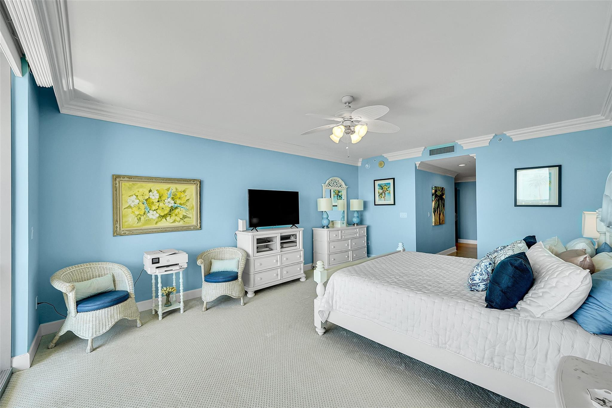 821 N Riverside Drive Ph2 Property Photo 52