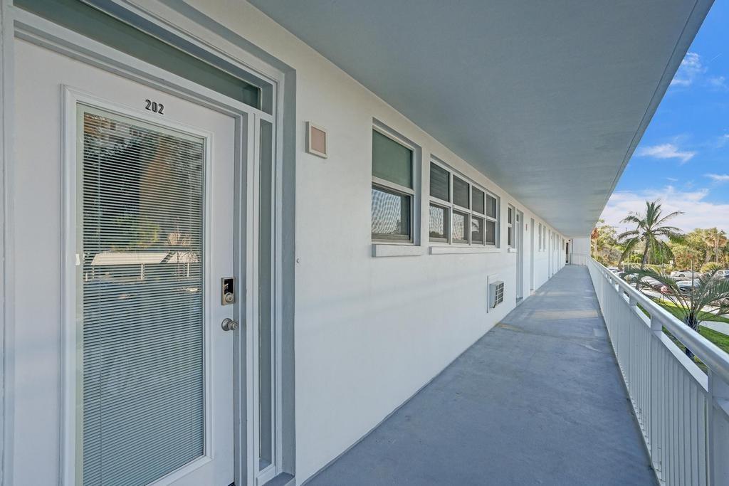 1920 S Ocean Dr 202 Property Photo 24