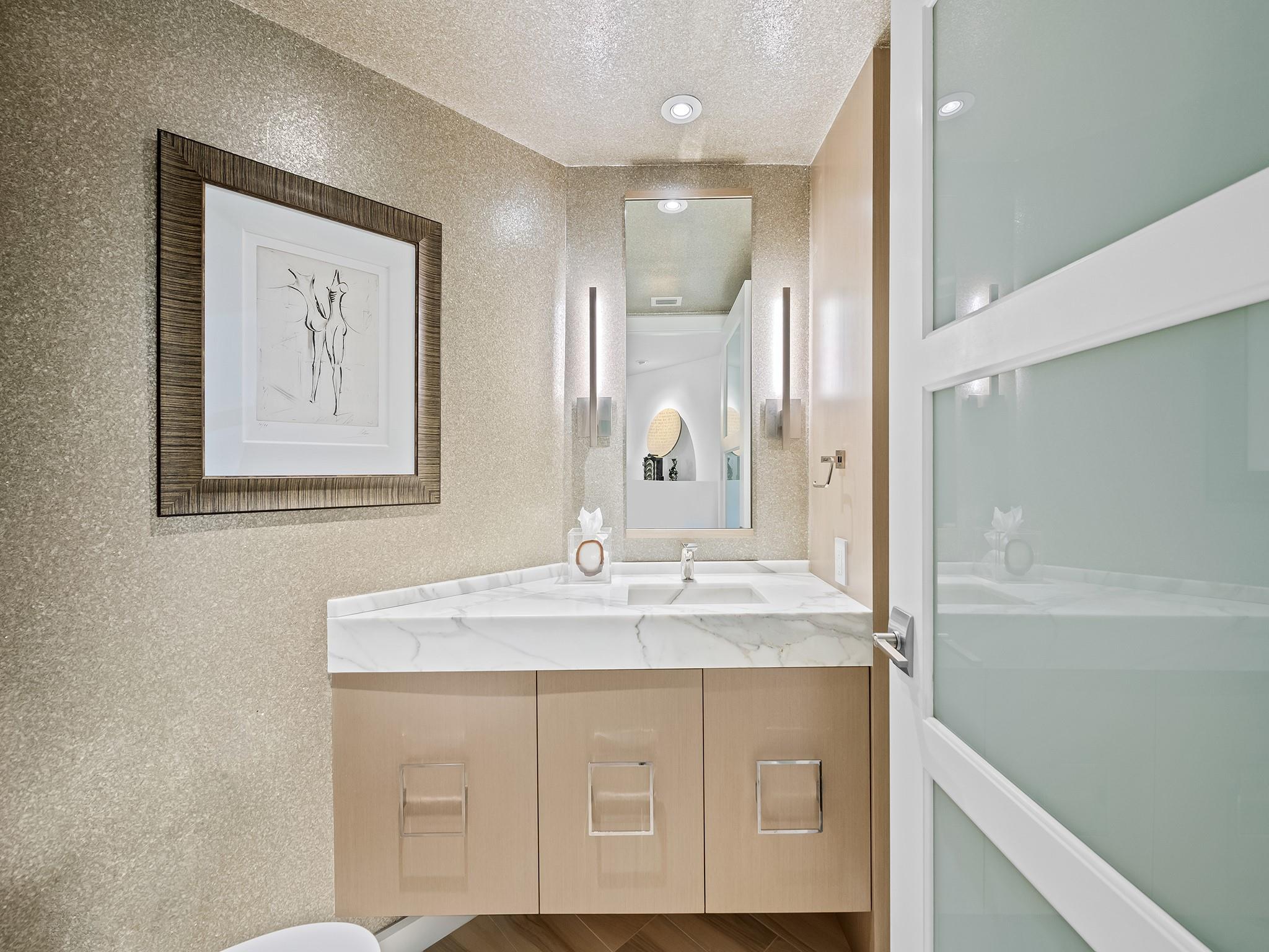 411 N New River Dr 2306 Property Photo 20