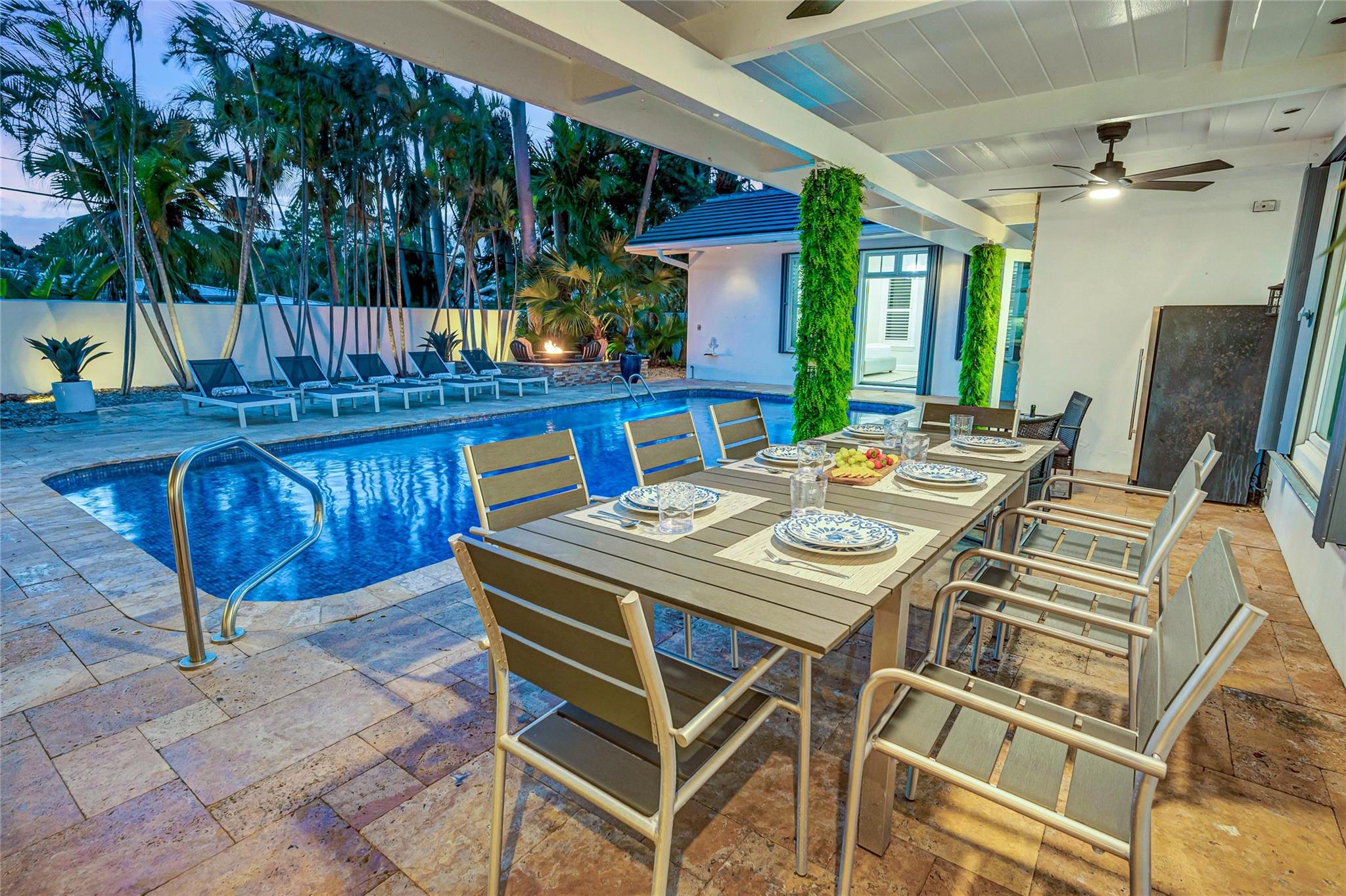 1401 S Ocean Dr Property Photo 37