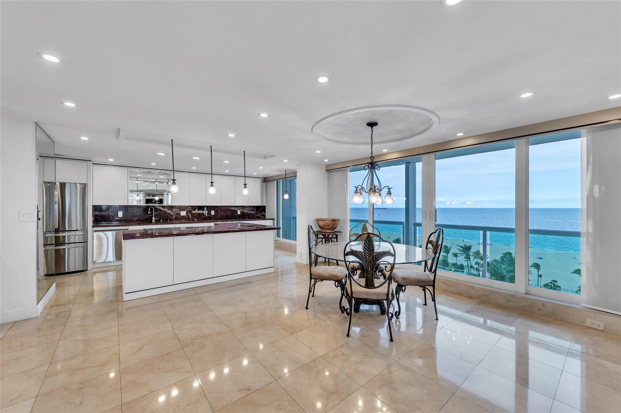 2100 S Ocean Ln 811 Property Photo 11