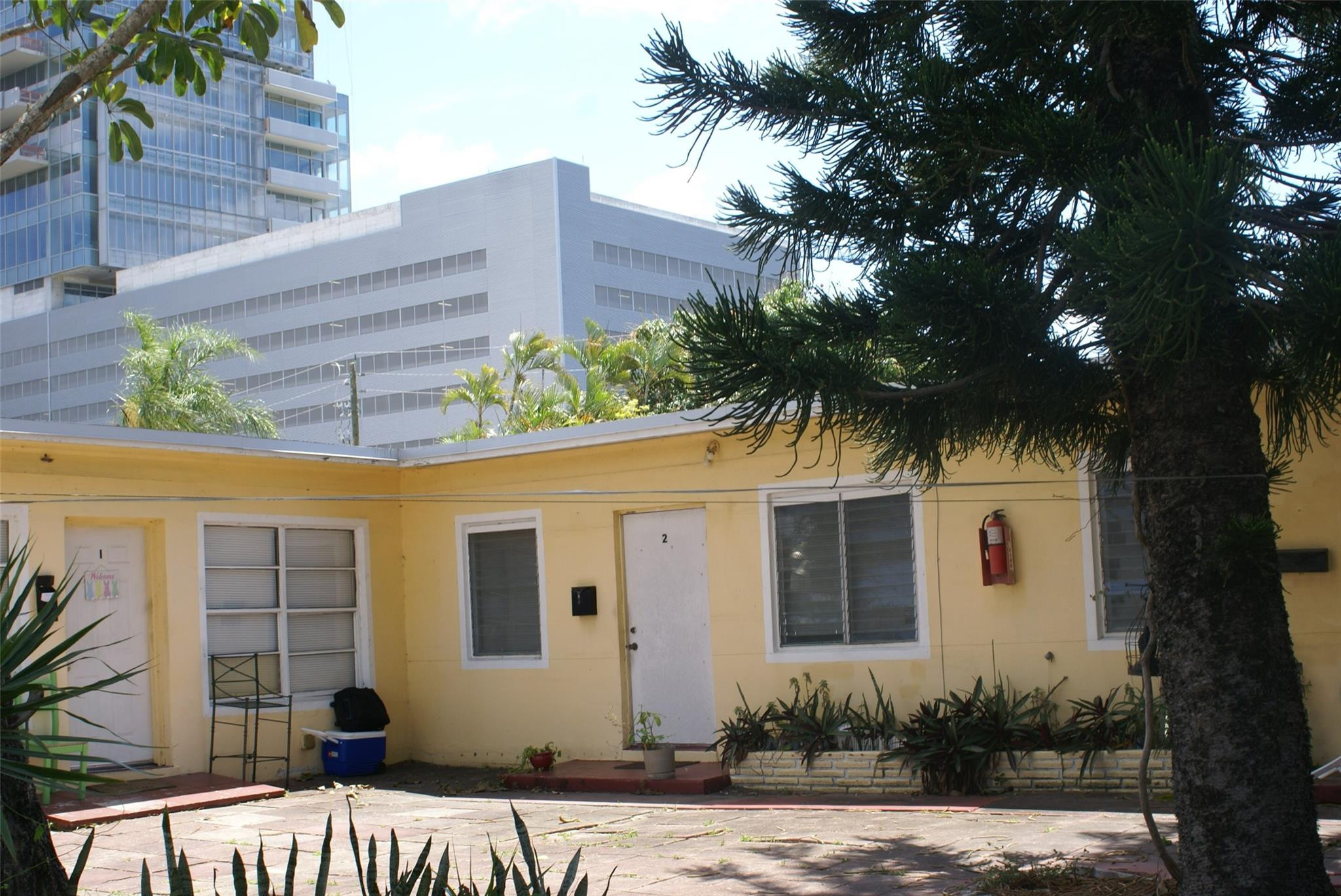 F10485772 Property Photo 8