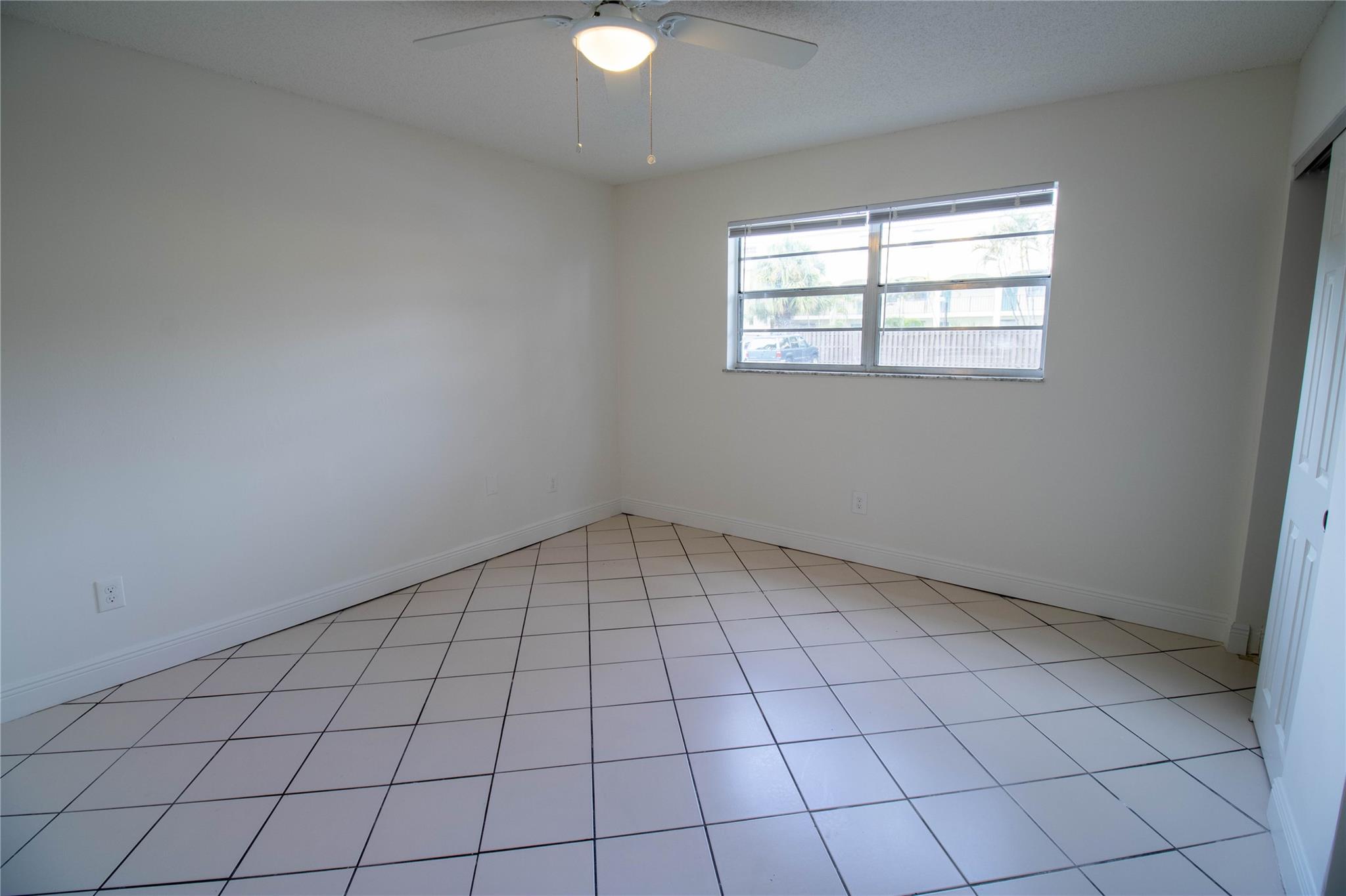 1507 Argyle Dr 106 Property Photo 10