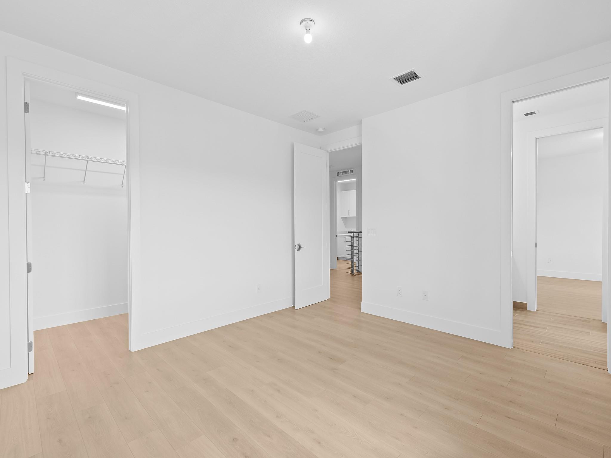 1421 Sw 23rd Court Property Photo 12