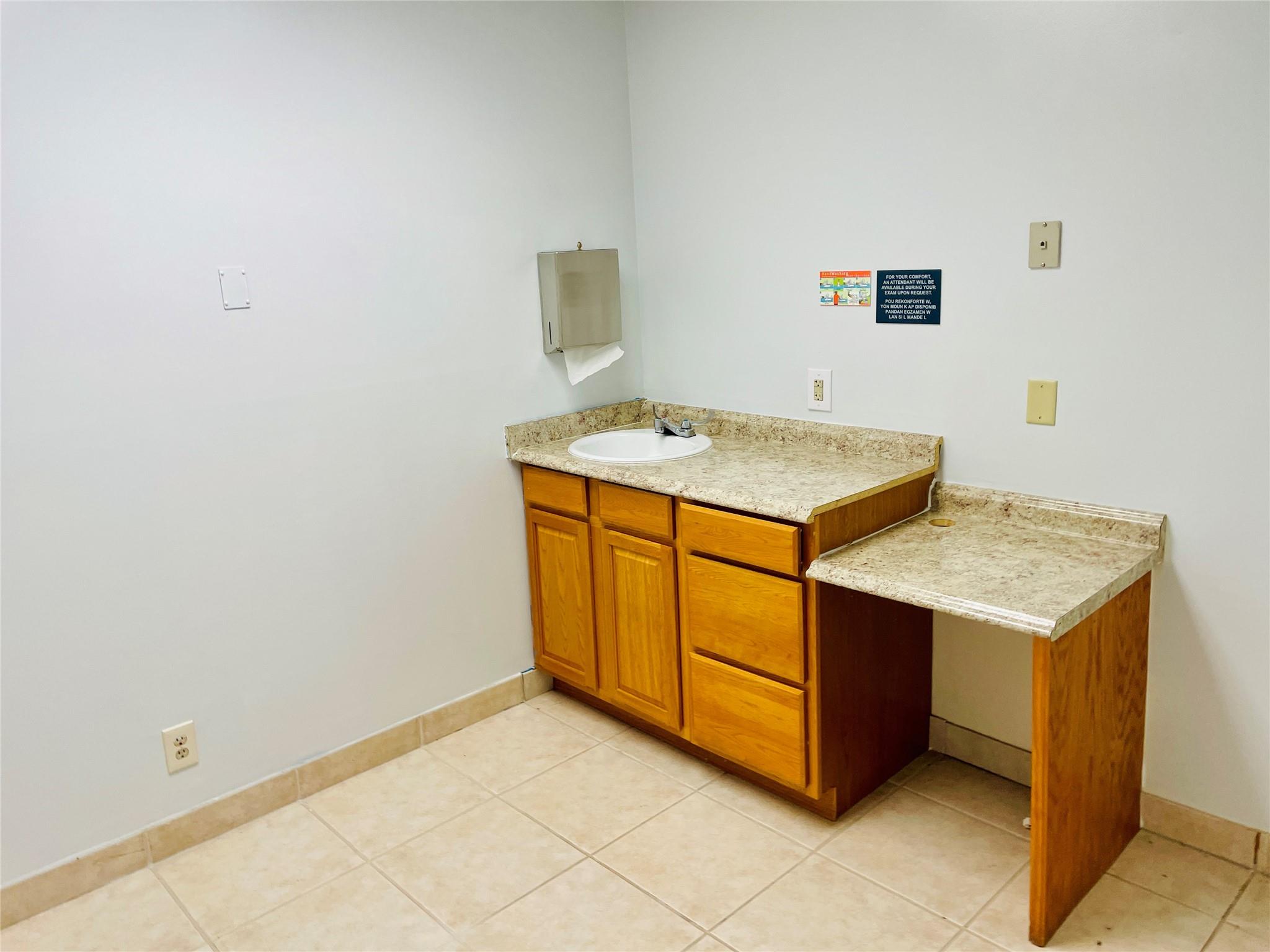 2201 Ne 52nd St Property Photo 19