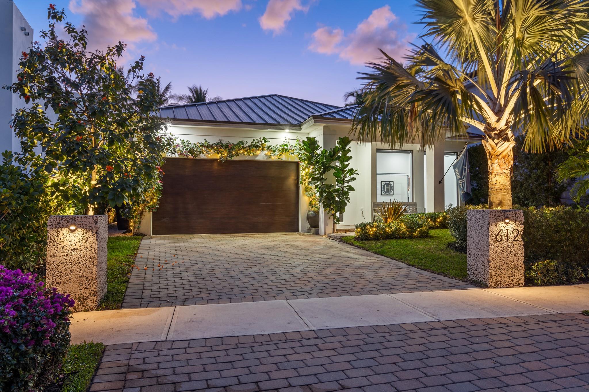 612 Ne 17th Way Property Photo 1