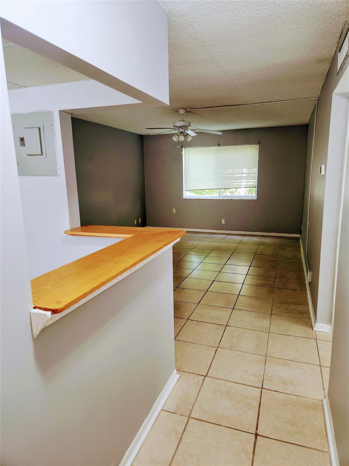 1320 Miami Rd 8 Property Photo 2