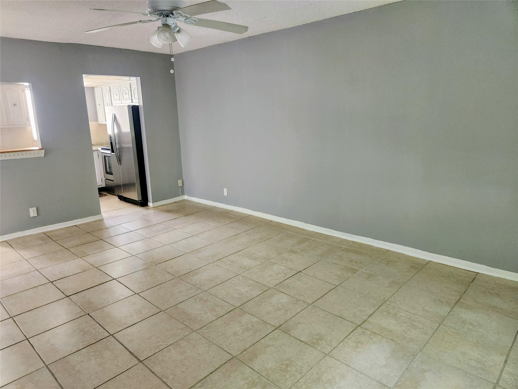 1320 Miami Rd 8 Property Photo 4