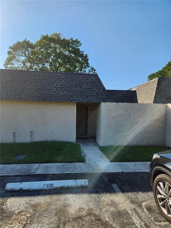 7326 Sw 8th Ct 11 Property Photo 1