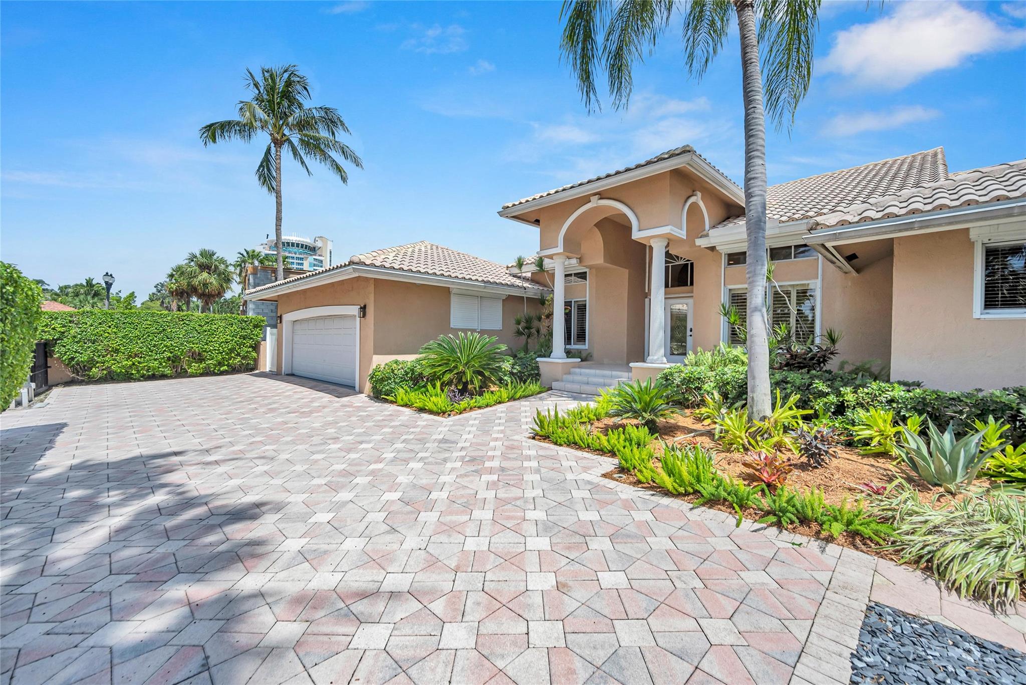 1643 Seabreeze Blvd Property Photo 38