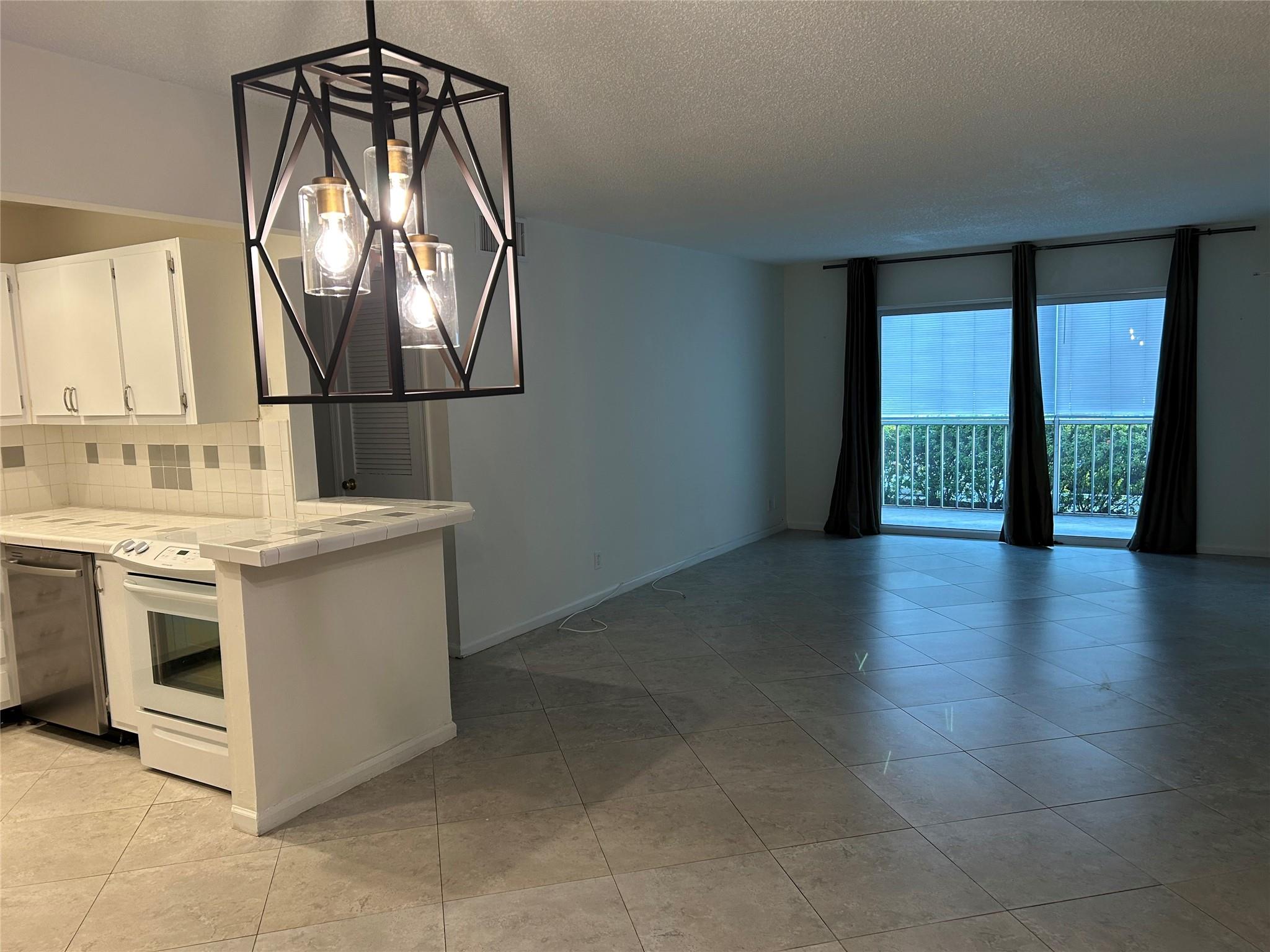 6203 Bay Club Dr 2 Property Photo 8