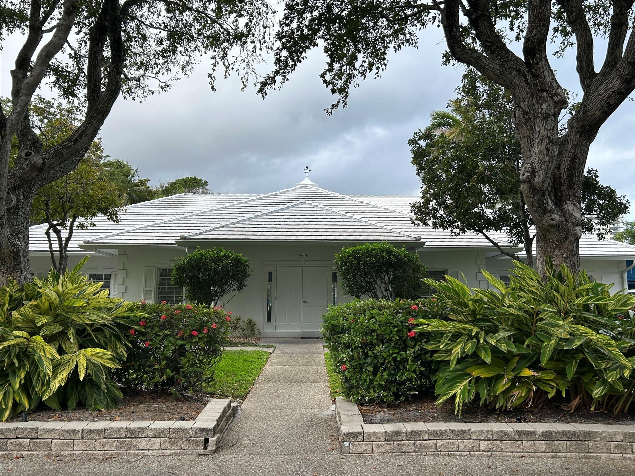 6203 Bay Club Dr 2 Property Photo 9