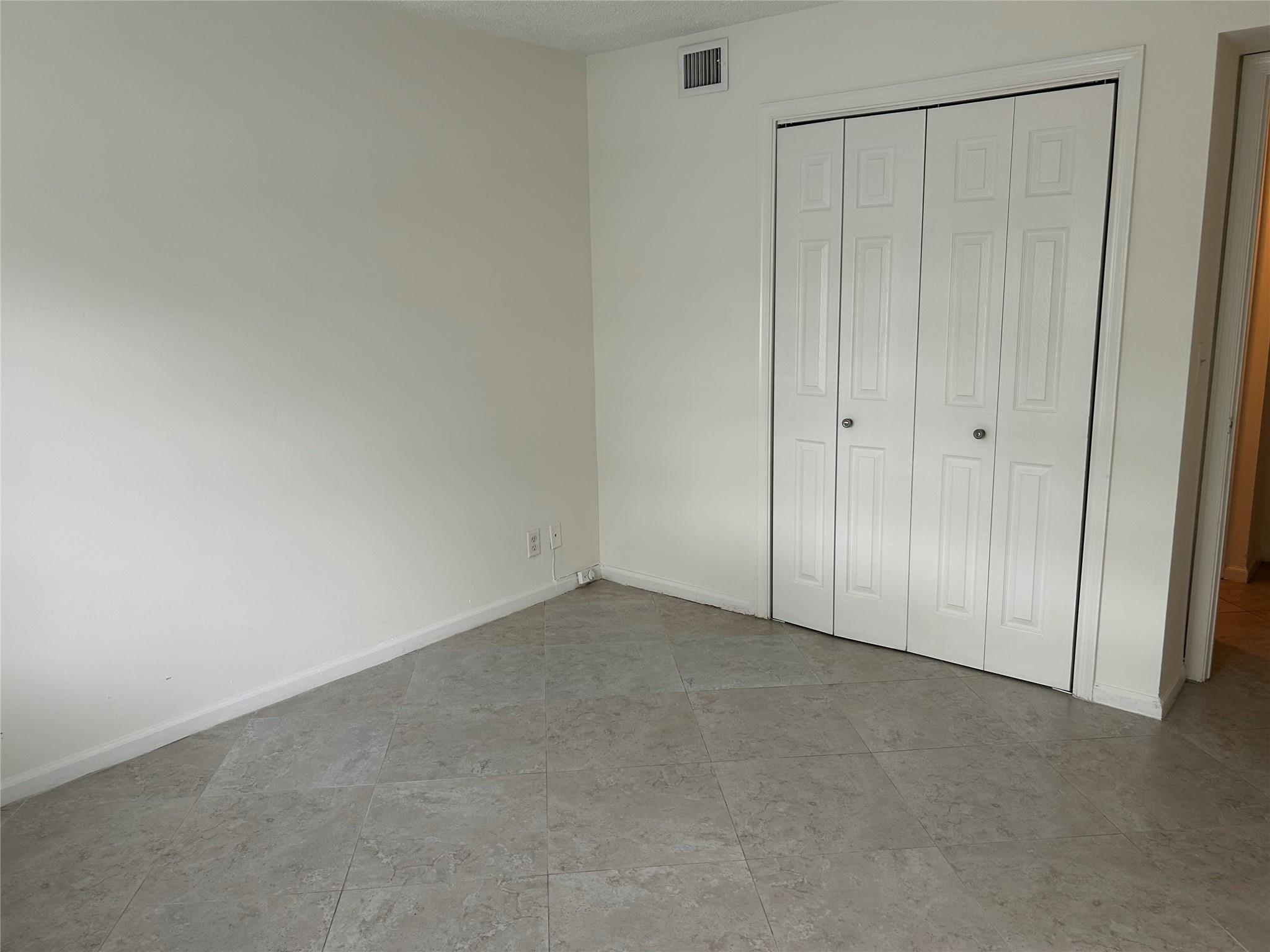 6203 Bay Club Dr 2 Property Photo 19