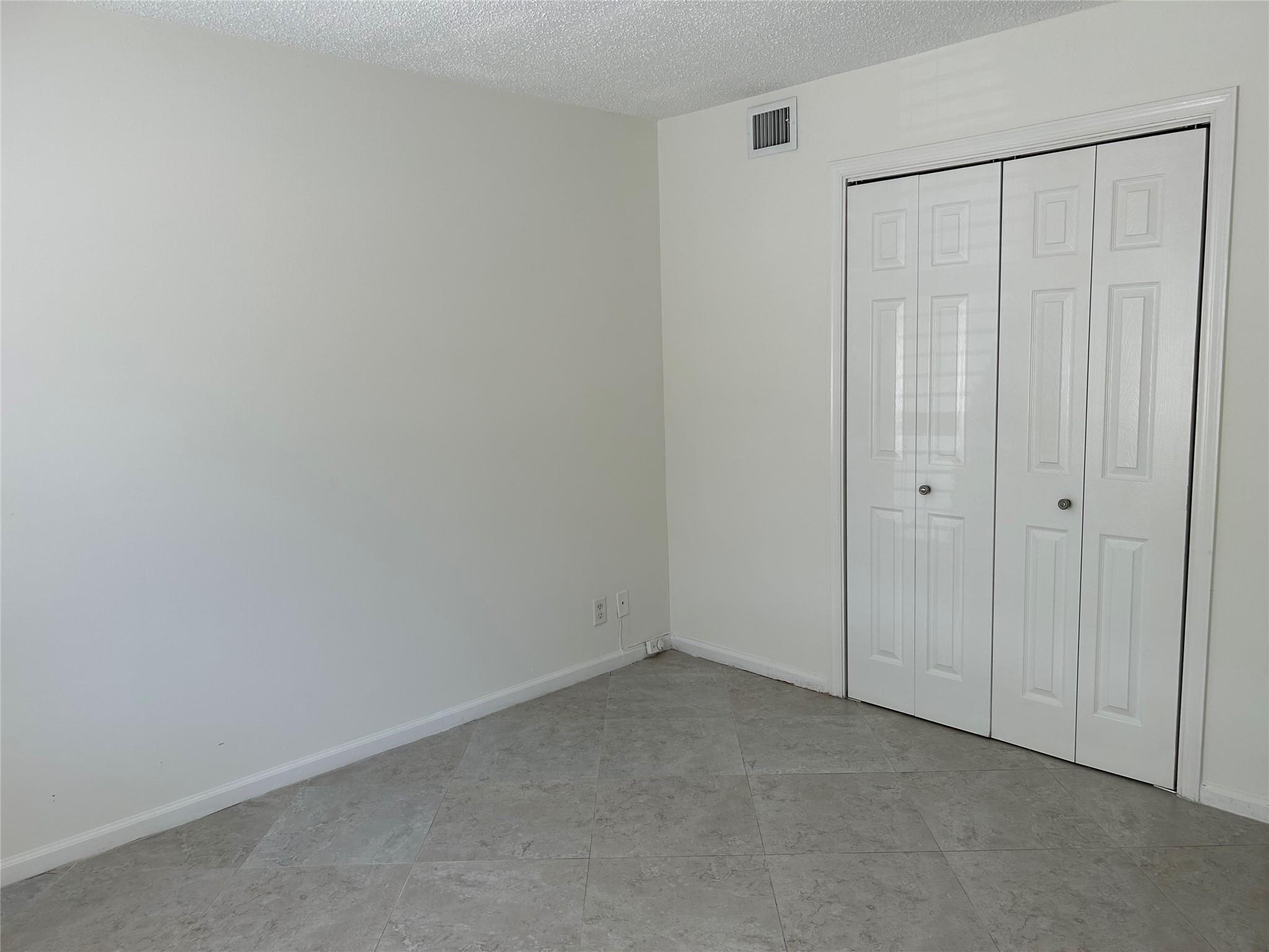 6203 Bay Club Dr 2 Property Photo 24