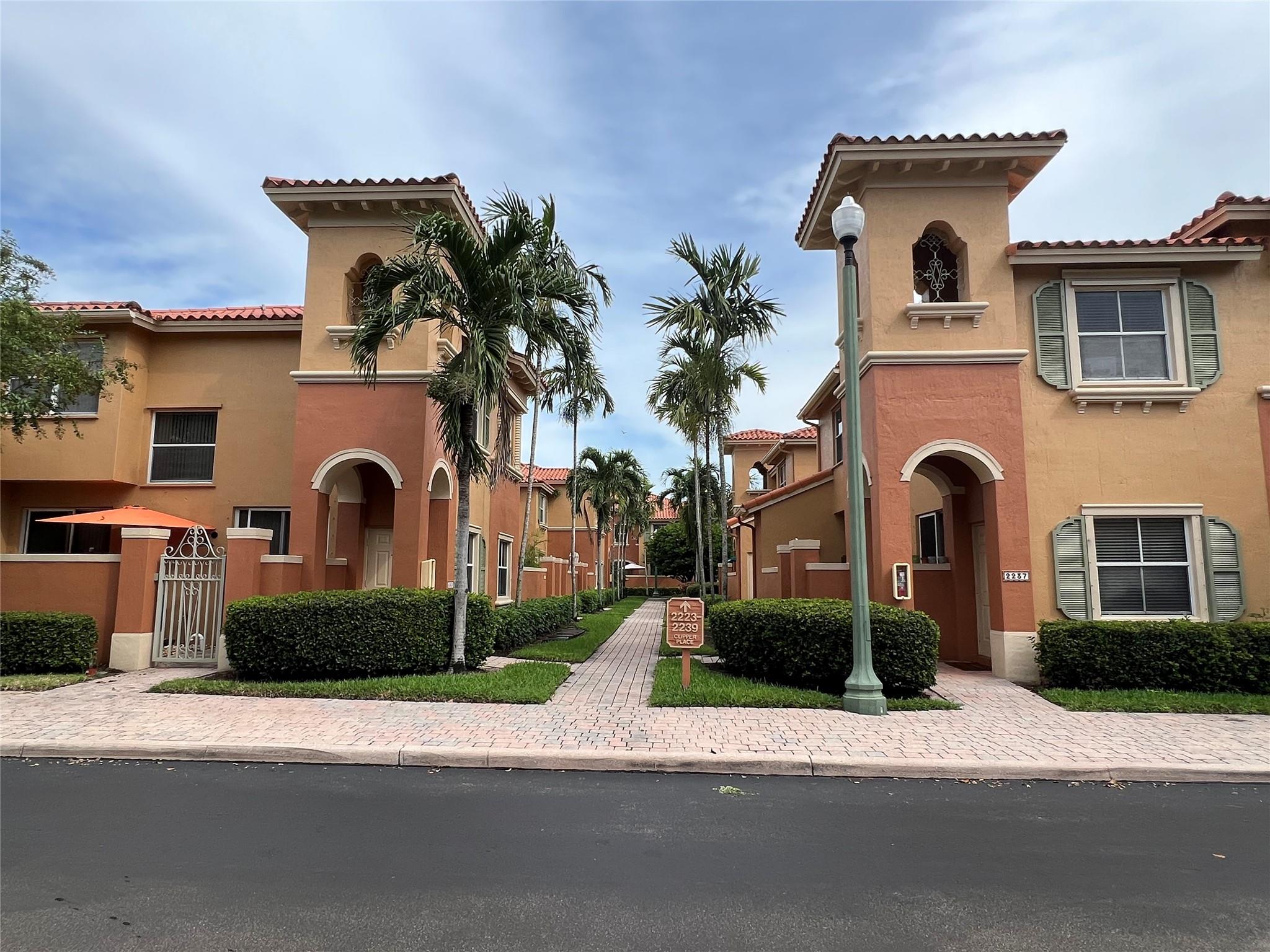 2230 Coral Reef Ct Property Photo 20