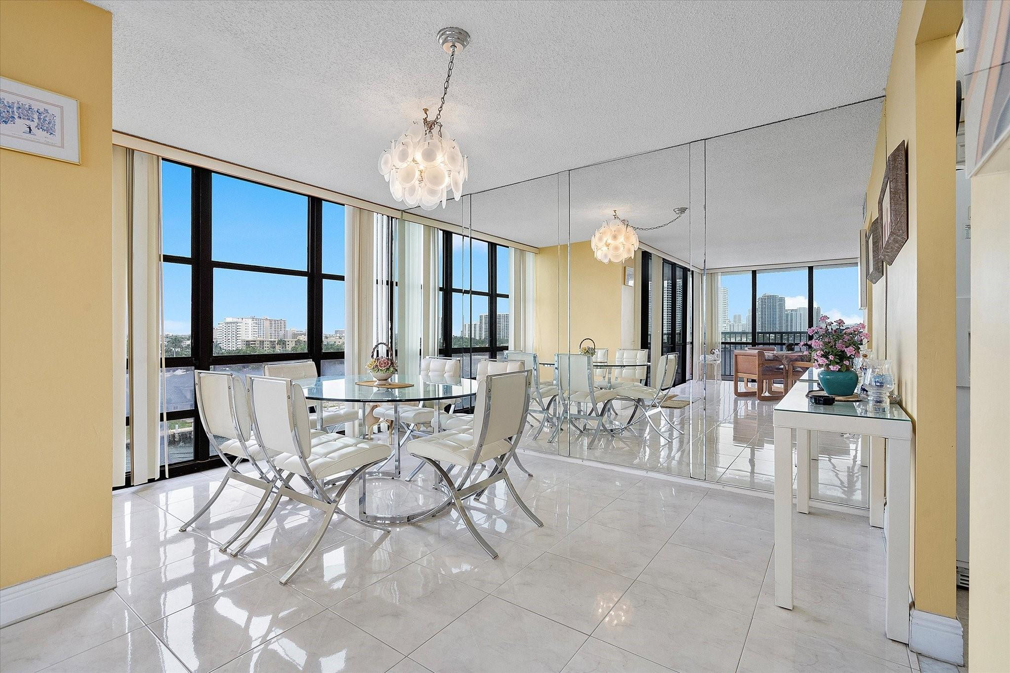 2017 S Ocean Drive 710 Property Photo 6