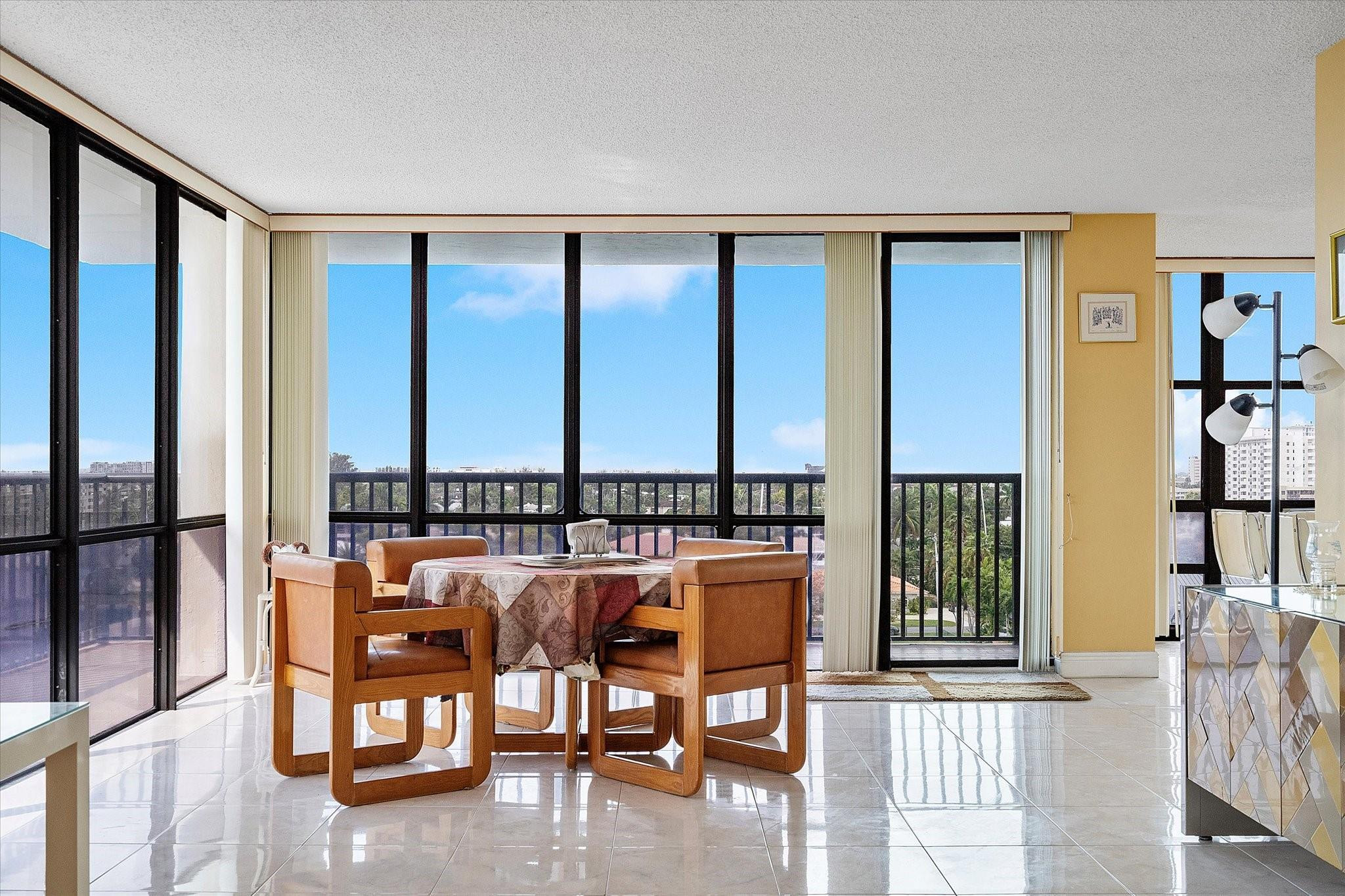 2017 S Ocean Drive 710 Property Photo 7