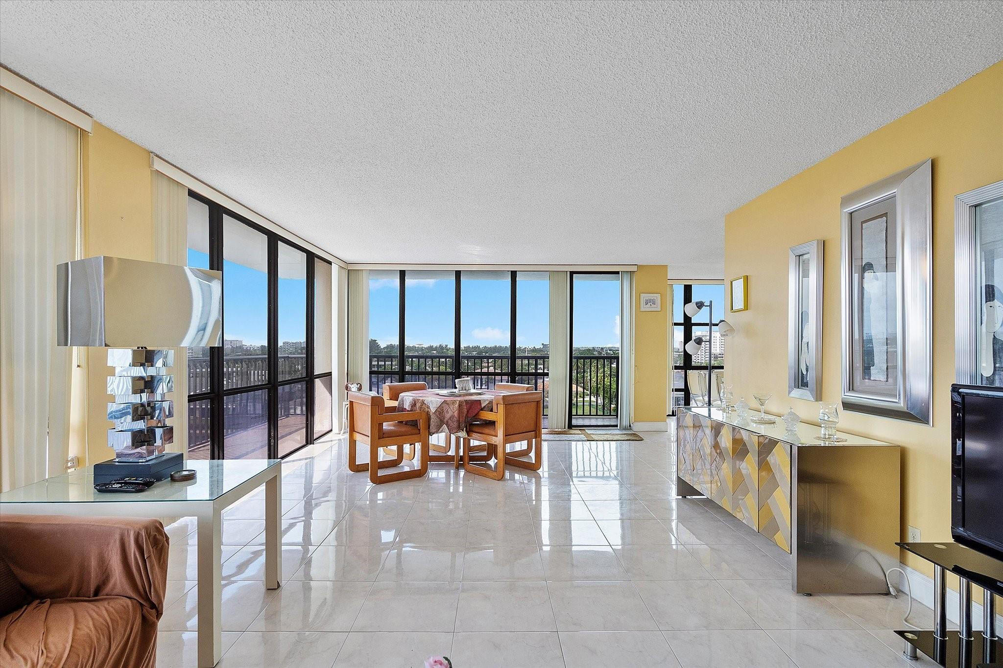 2017 S Ocean Drive 710 Property Photo 18