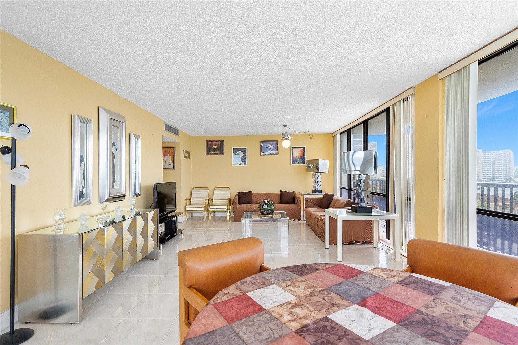 2017 S Ocean Drive 710 Property Photo 20