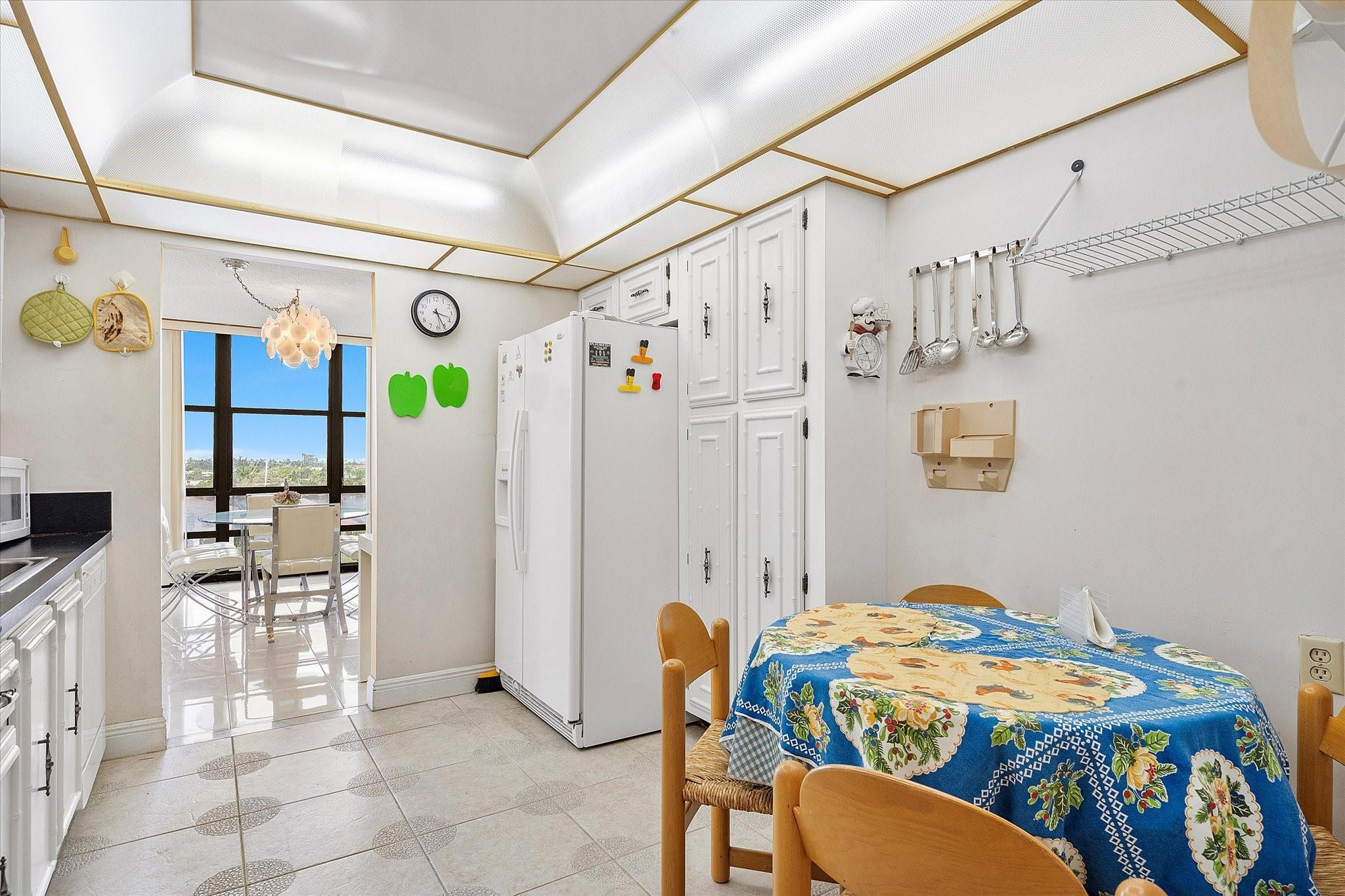 2017 S Ocean Drive 710 Property Photo 21