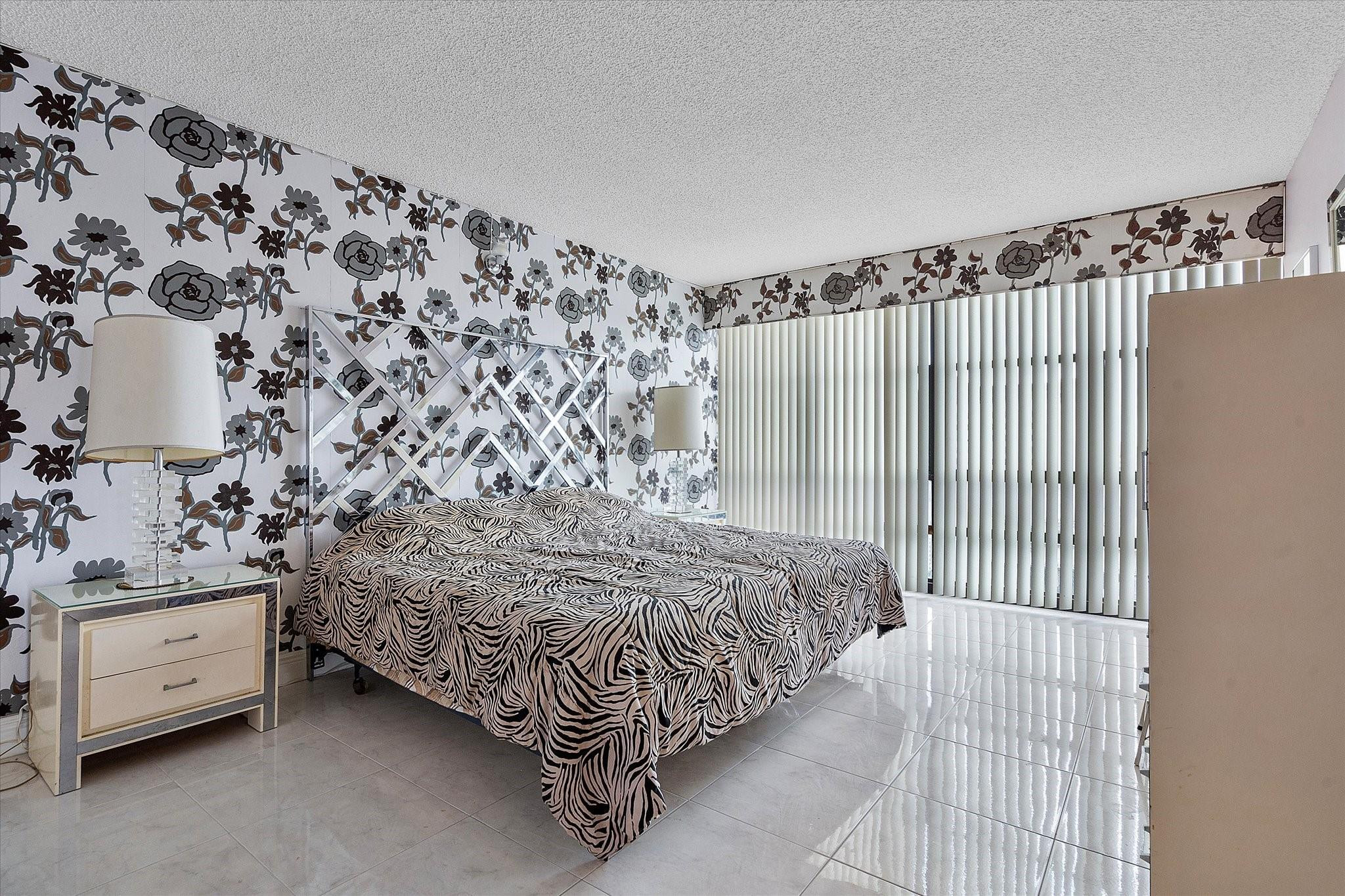 2017 S Ocean Drive 710 Property Photo 35