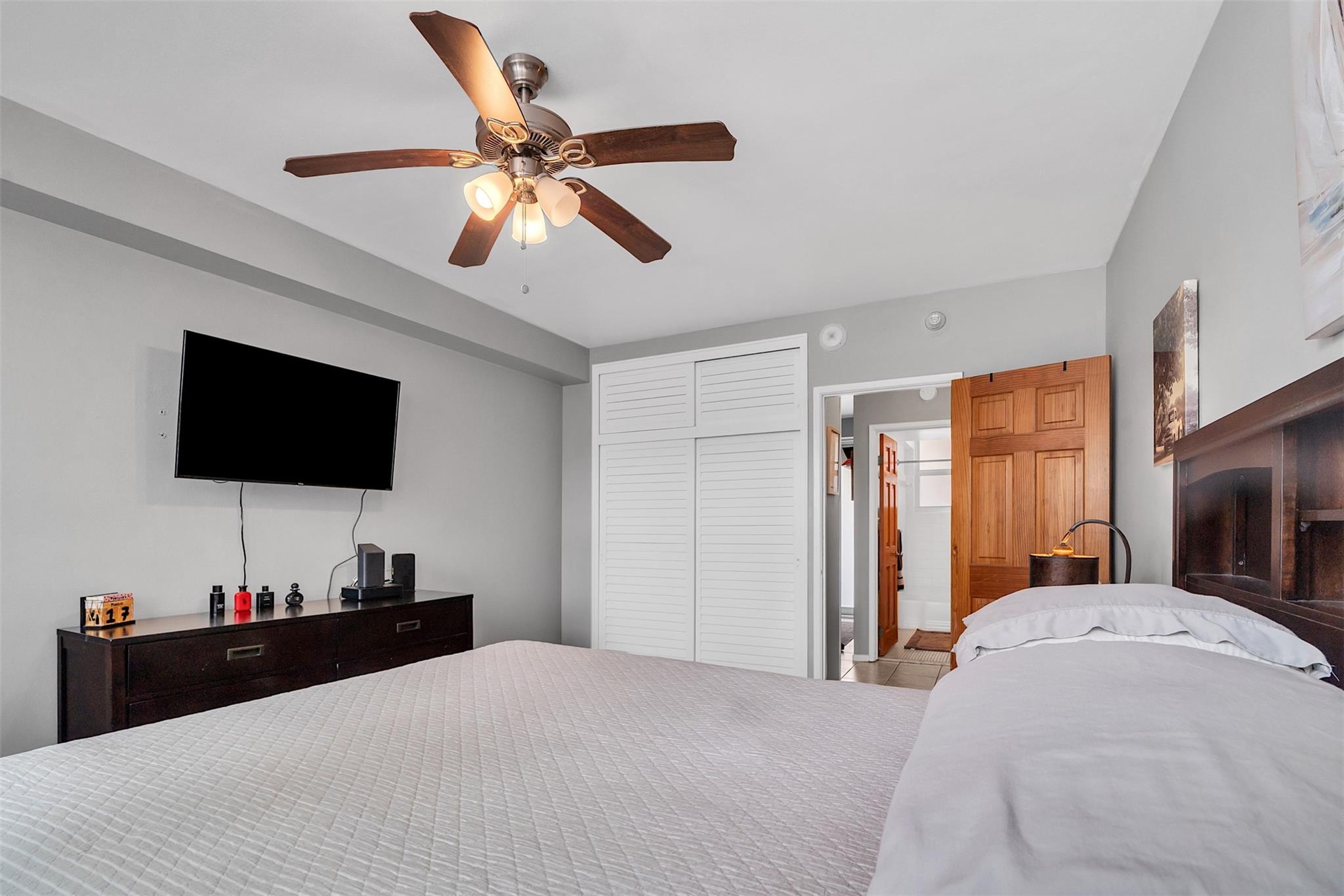 1920 S Ocean Dr 208 Property Photo 27
