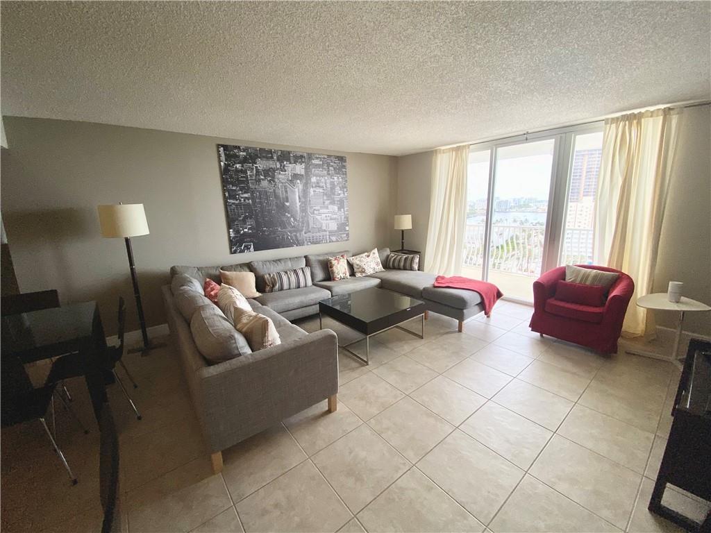 1 Las Olas Circle 1413 Property Photo 6