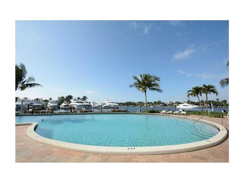 1 Las Olas Circle 1413 Property Photo 32