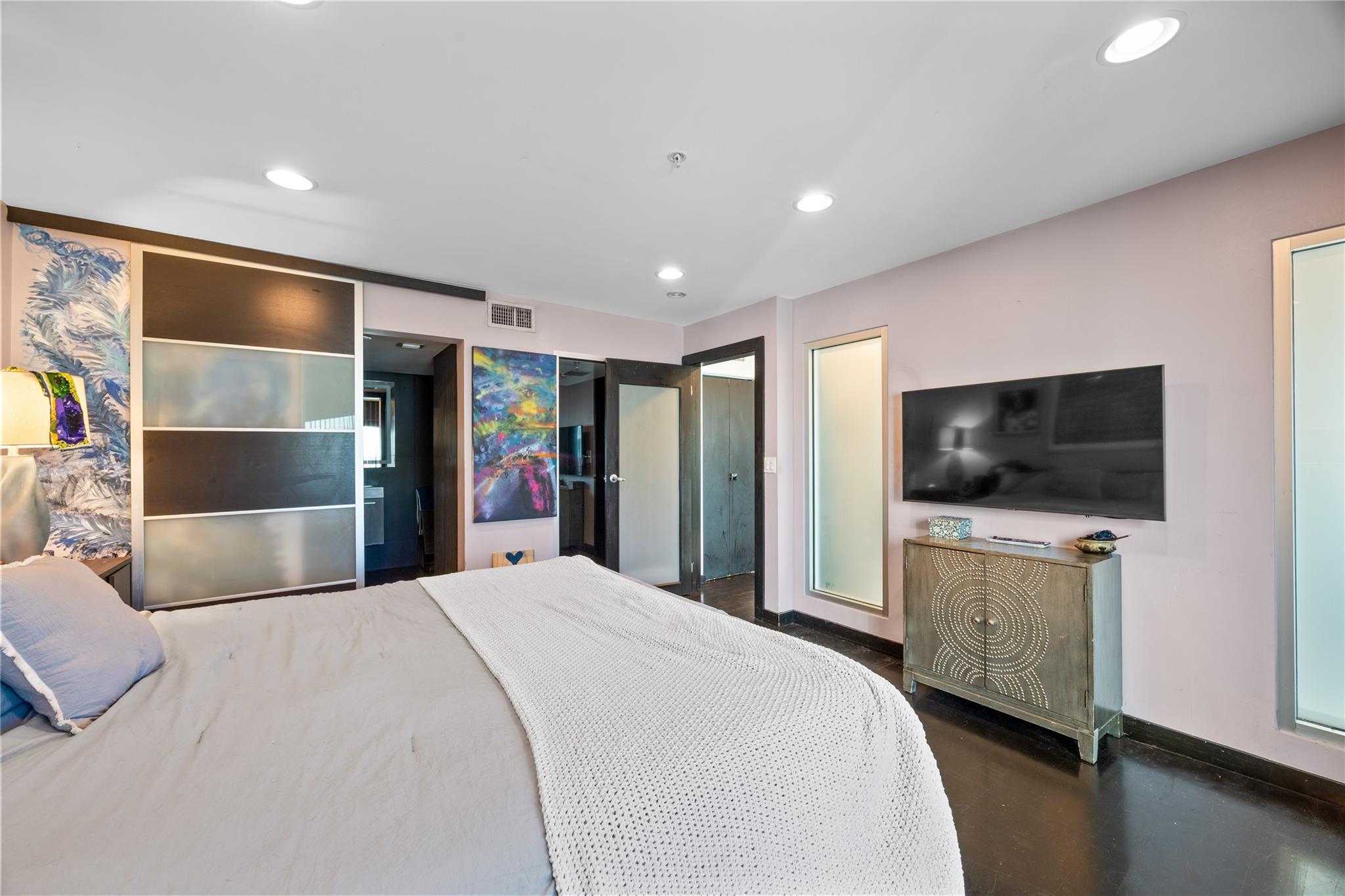 7744 Collins Ave 20 Property Photo 17