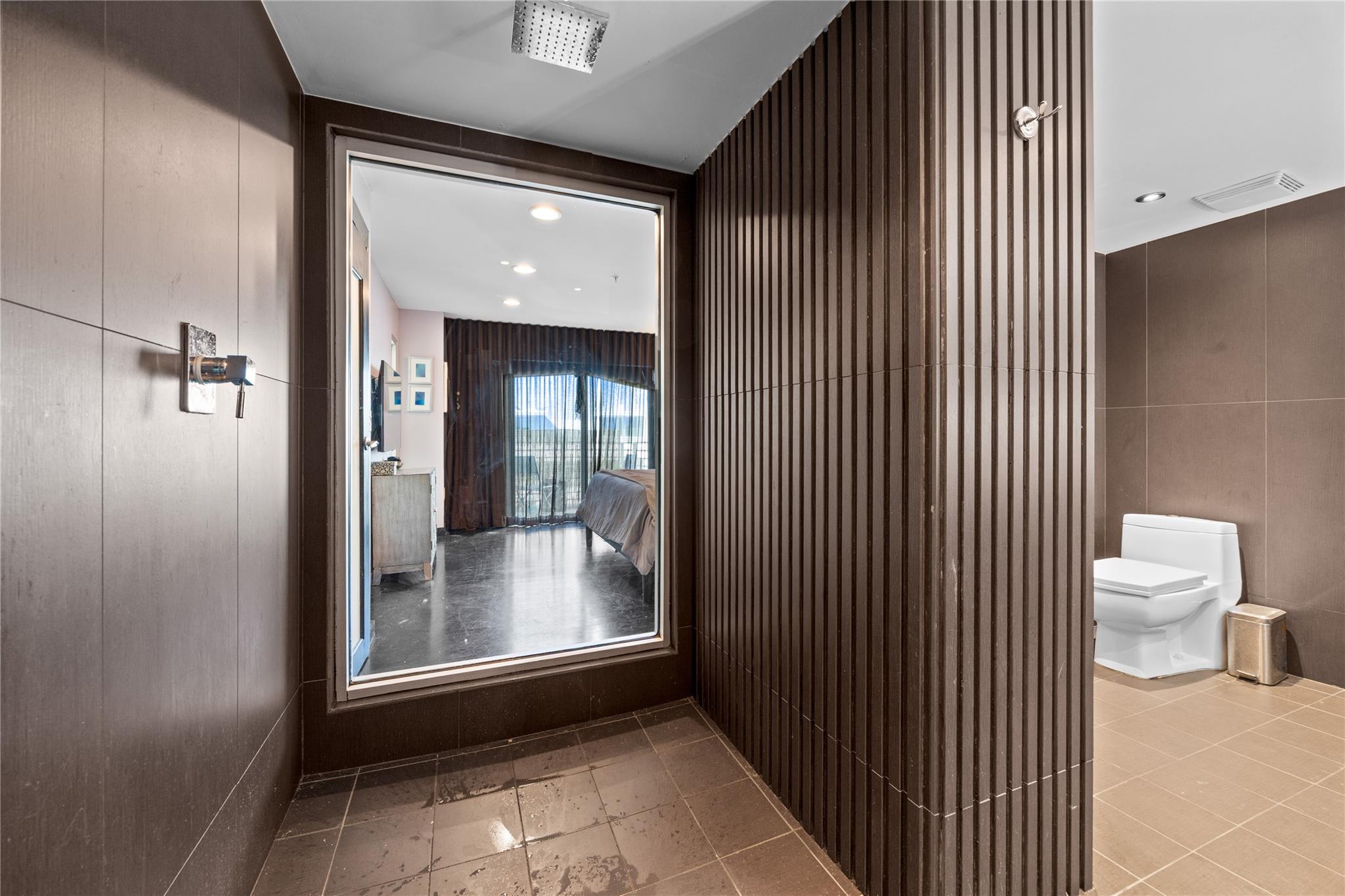 7744 Collins Ave 20 Property Photo 22