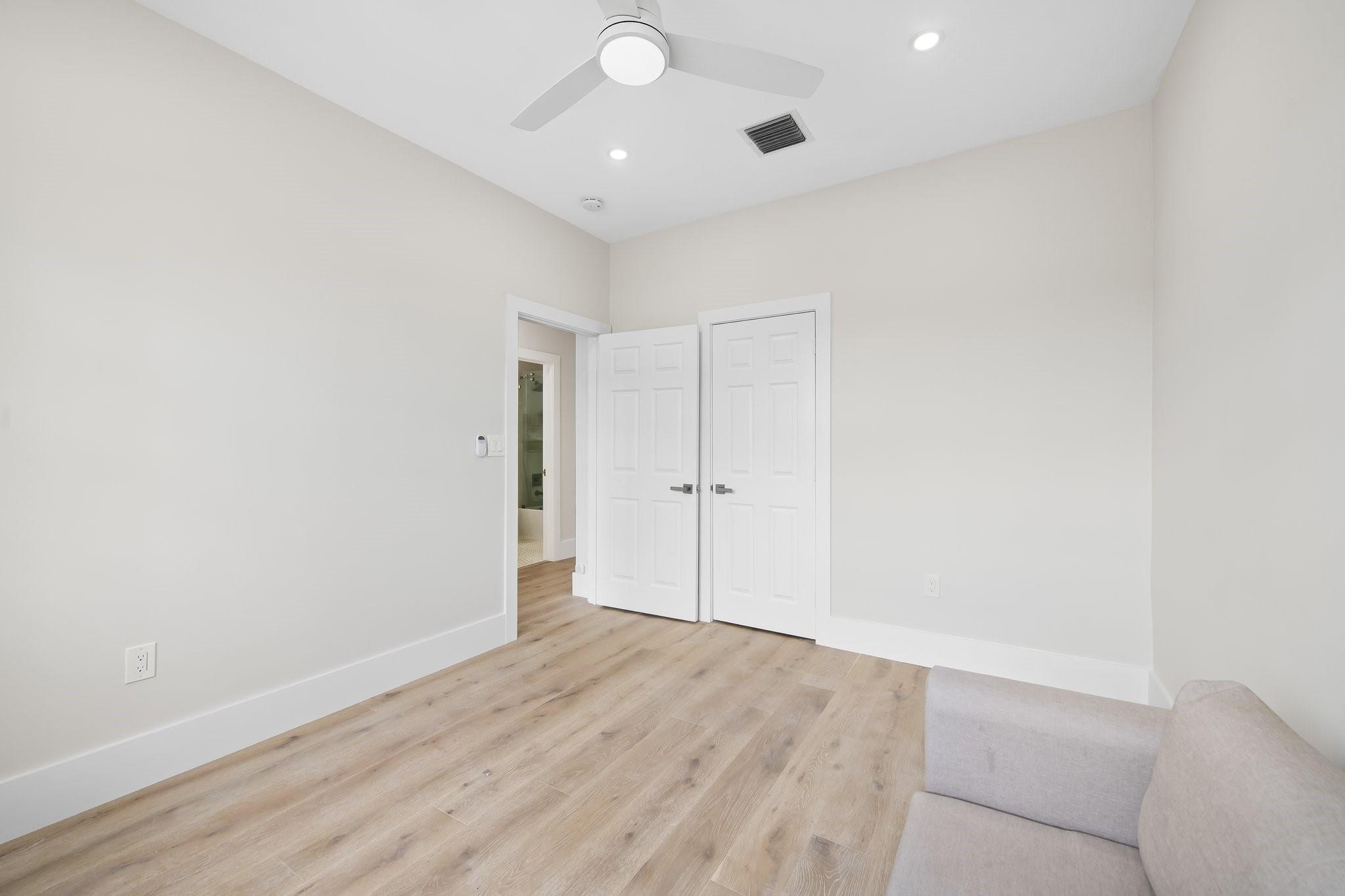 91 Hendricks Isle Property Photo 24