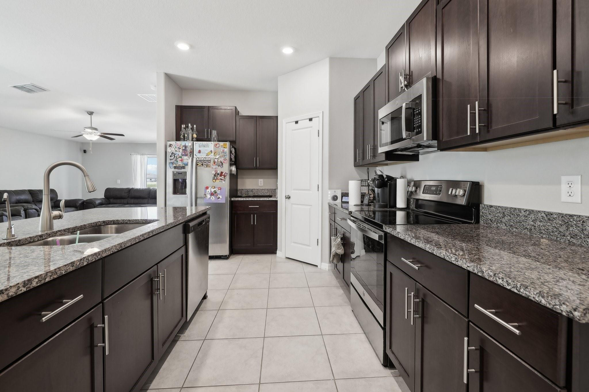 16621 Sunburst Lake Street Property Photo 8