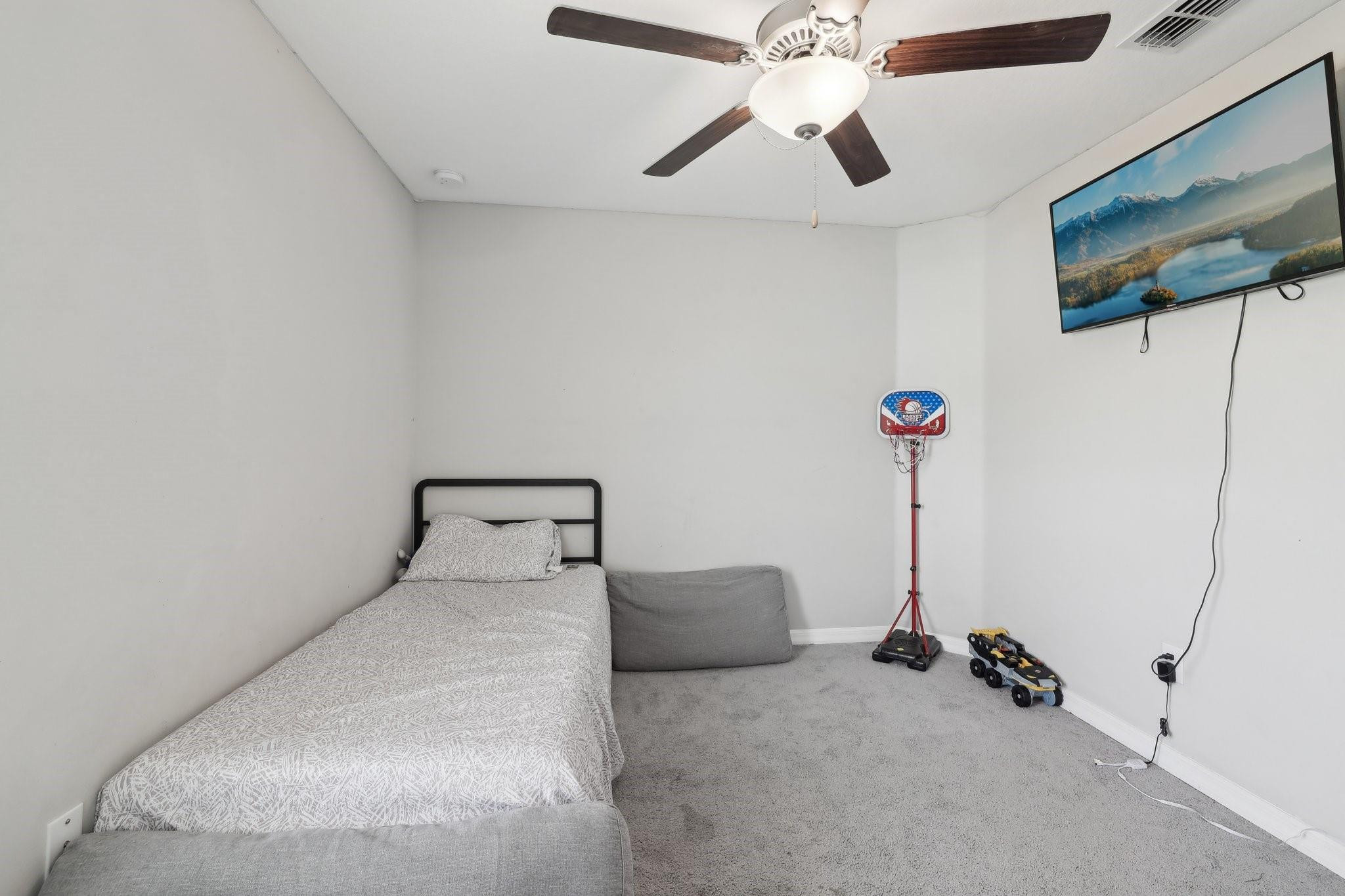 16621 Sunburst Lake Street Property Photo 19