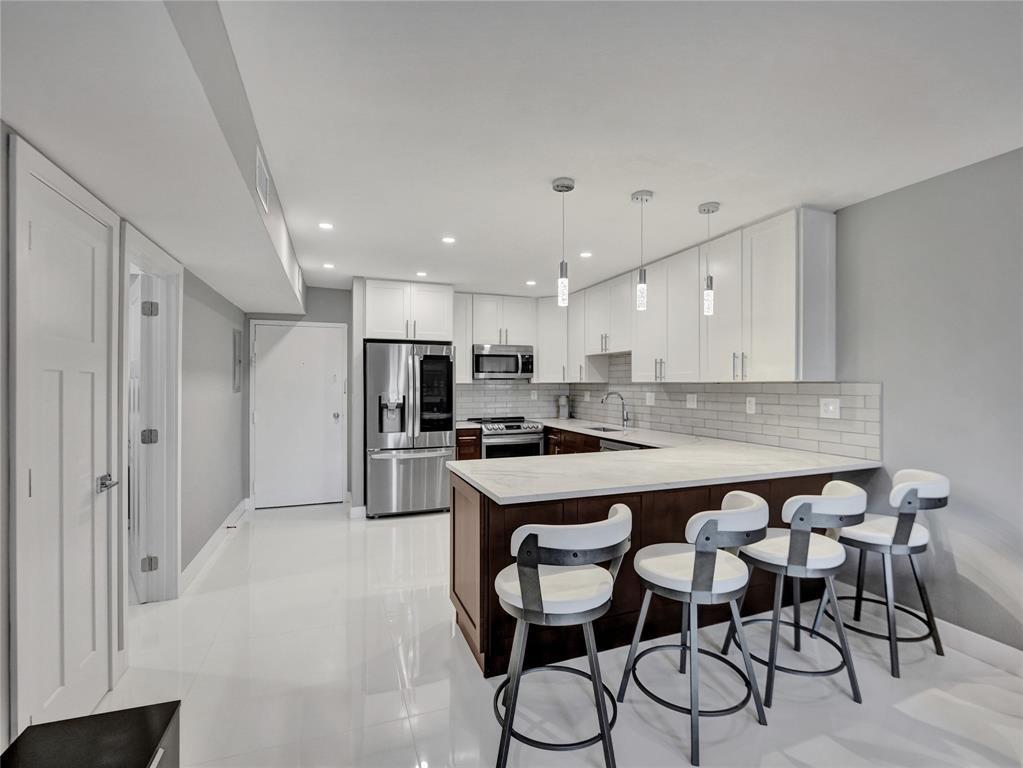 200 S Birch Rd 101 Property Photo 14