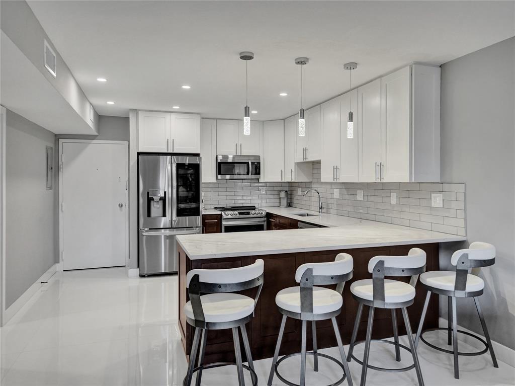 200 S Birch Rd 101 Property Photo 15