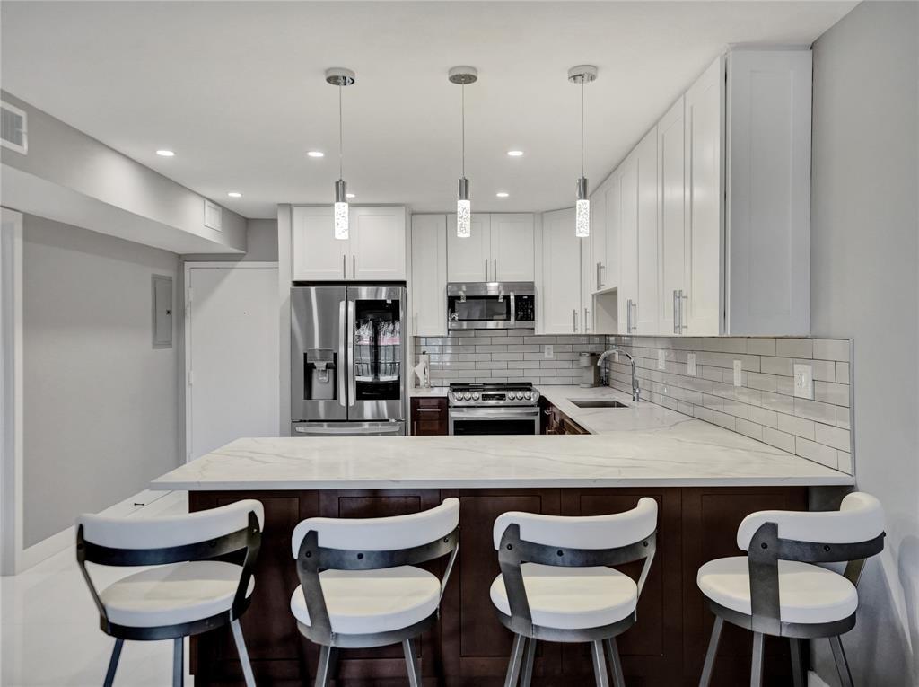 200 S Birch Rd 101 Property Photo 16