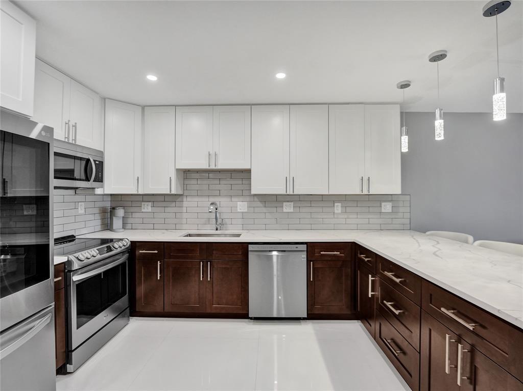 200 S Birch Rd 101 Property Photo 17