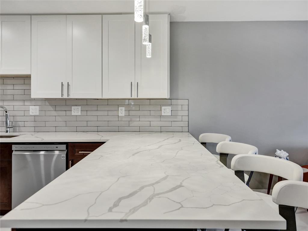 200 S Birch Rd 101 Property Photo 18