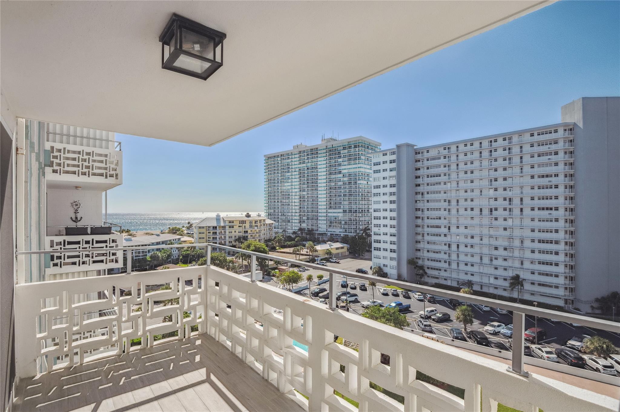 1900 S Ocean Dr 905 Property Photo 3