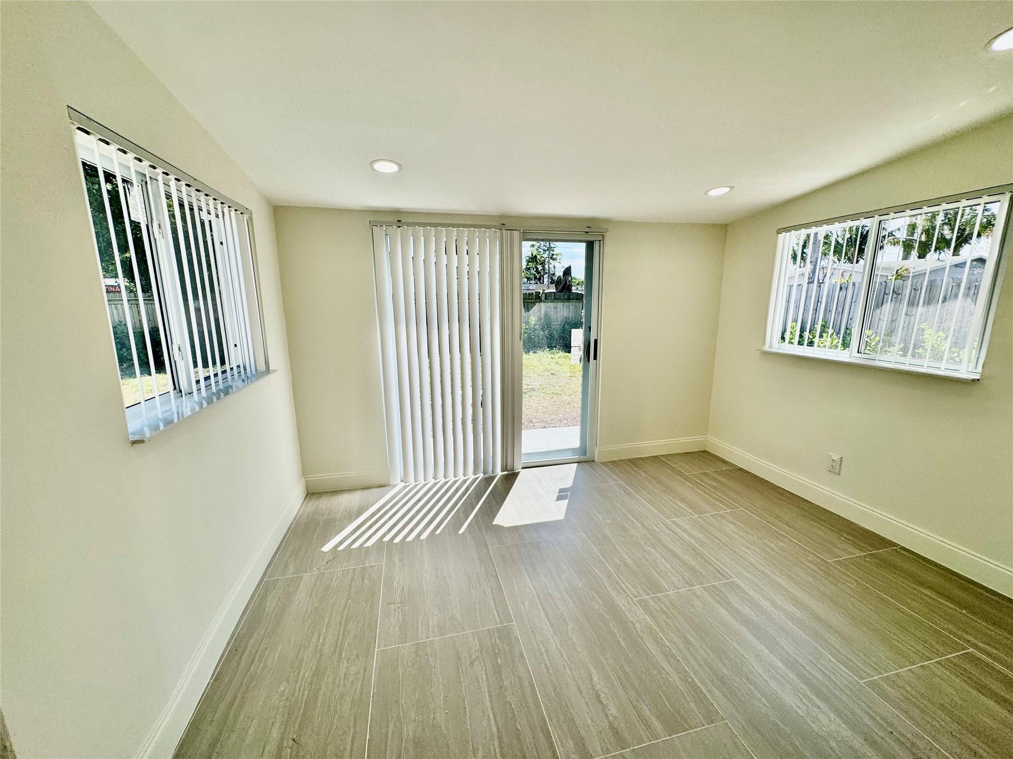 2764 Sw 47th St Property Photo 33